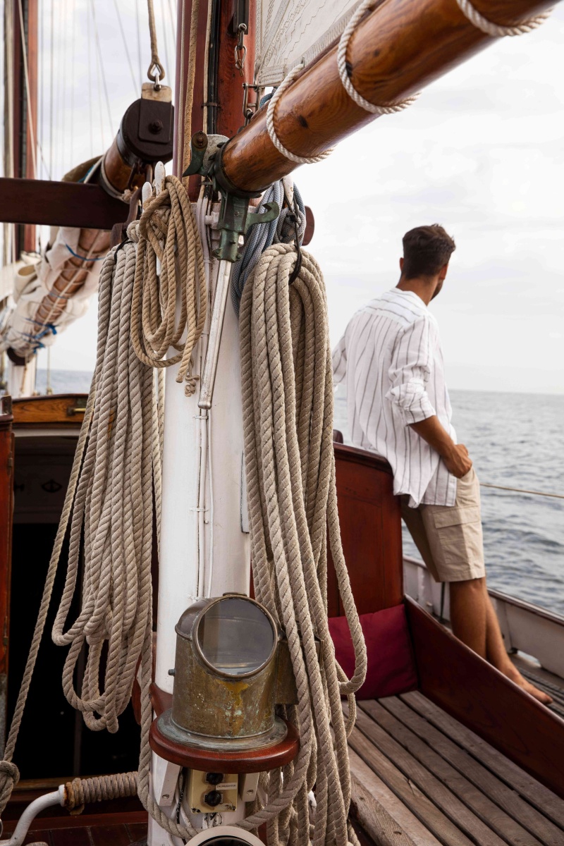 plenty-of-ship-ropes-aboard.jpg plenty-of-ship-ropes-aboard.jpg